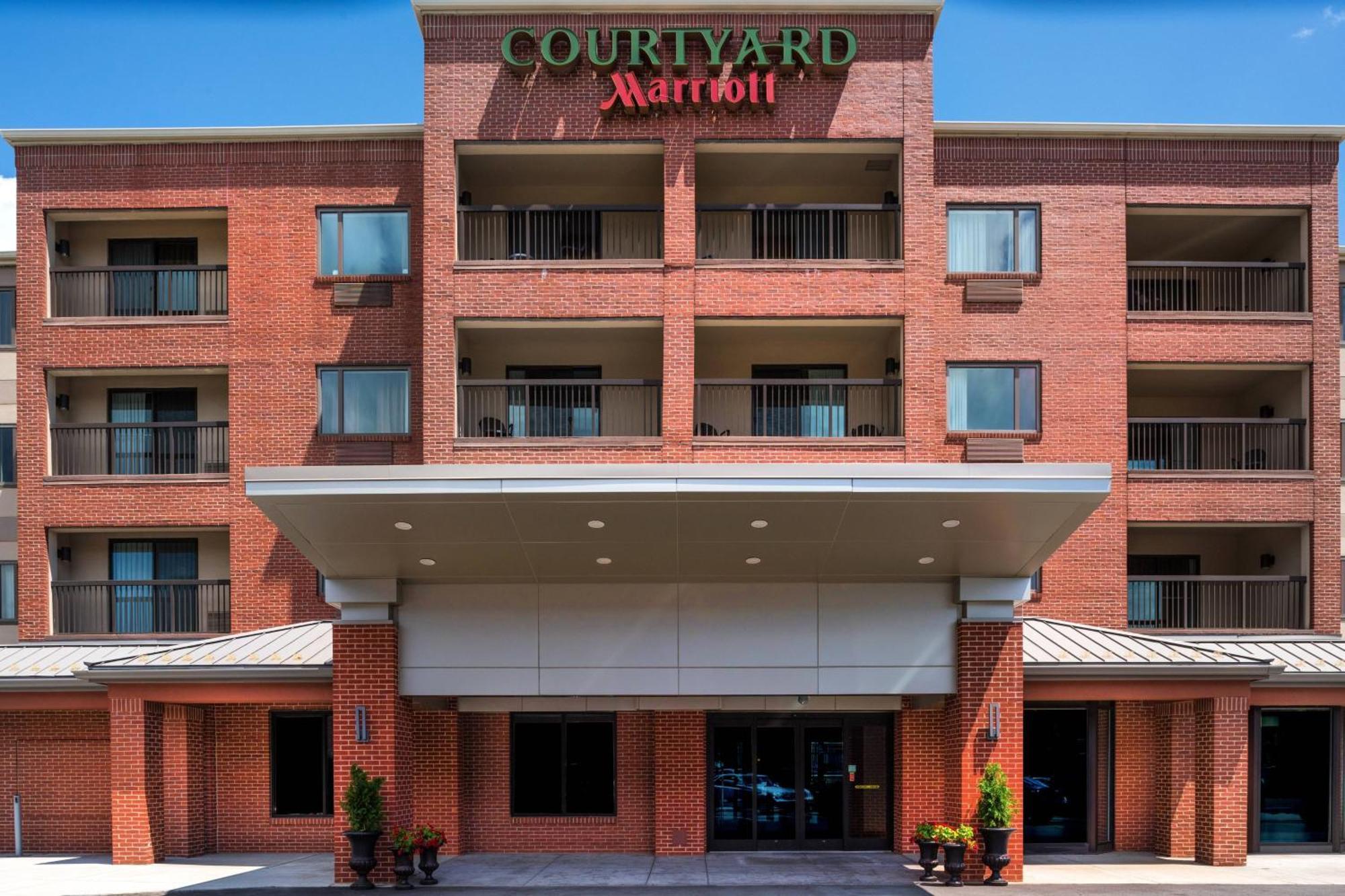 Courtyard Worcester Exterior photo